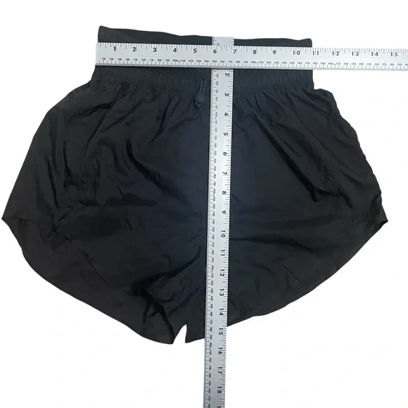 Lululemon Athletica Jet Black Athletic Running Shorts - Picture 12 of 12